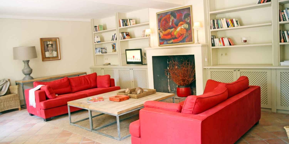 Salon de la villa provençale sur l'île des Embiez, à proximité de Toulon