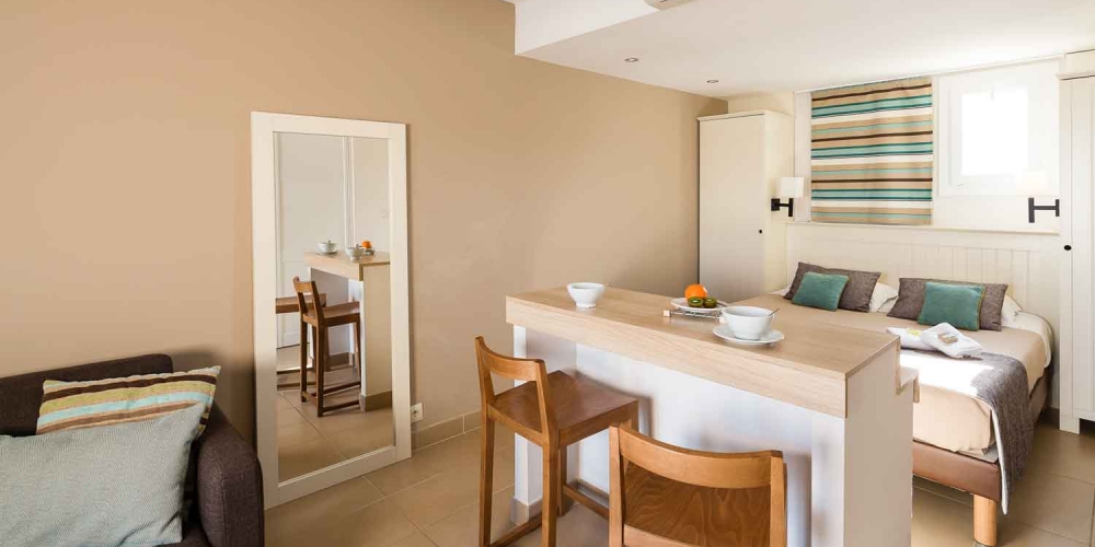 Studio en location saisonnière sur l'île des Embiez à proximité de Sanary