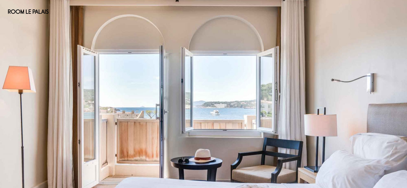 Room of the Palais Hotel on the Bendor Island