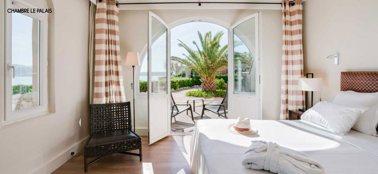 Chambre de l'hôtel Le Palais sur l'île de Bendor